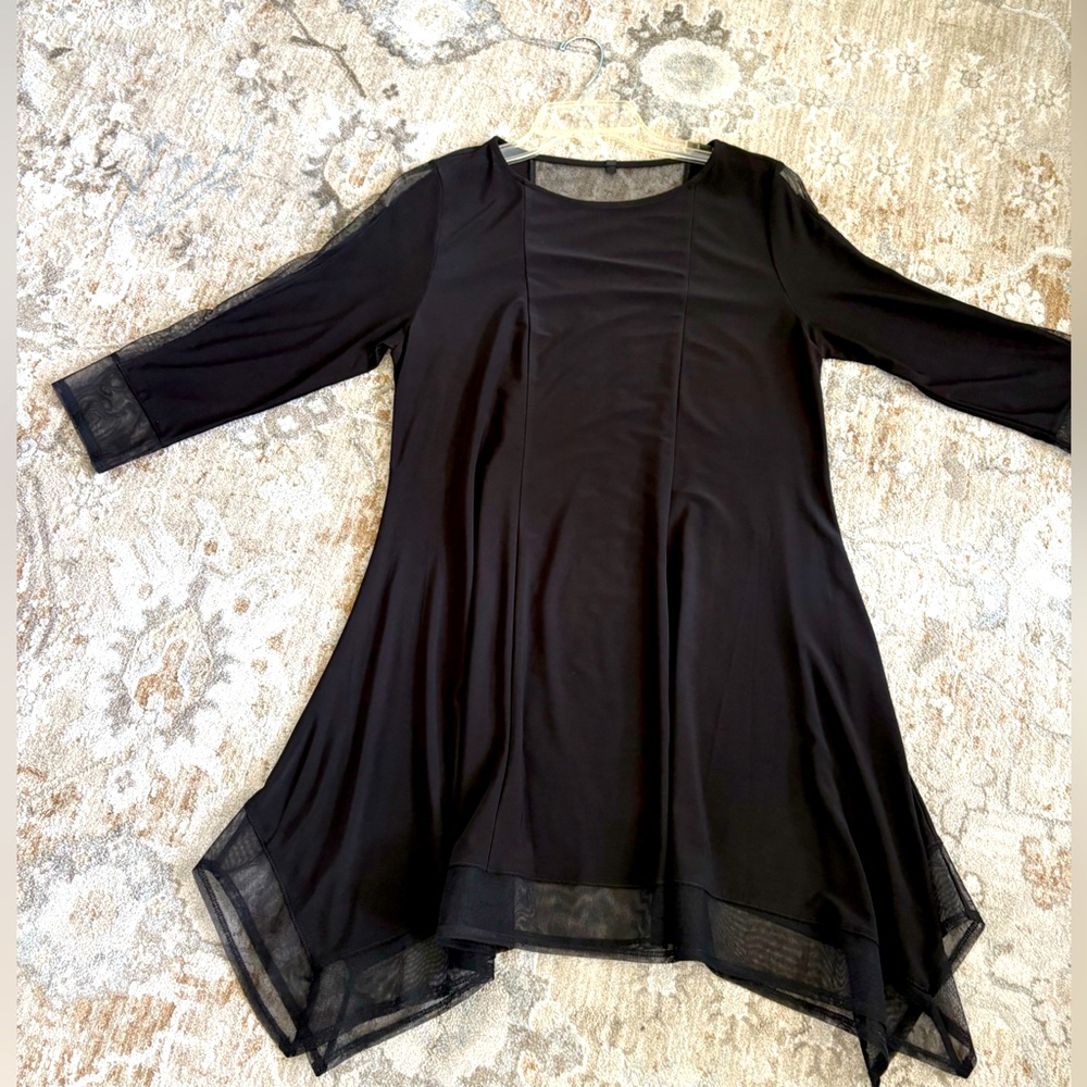 IC by Connie K Two Piece Set M